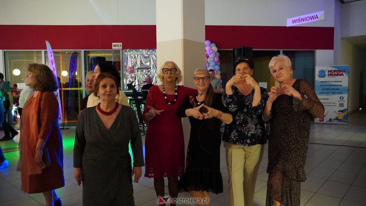 Potańcówka dla seniorów w Bistro Do Syta [16.04.2026] - zdjęcie #17 - eOstroleka.pl
