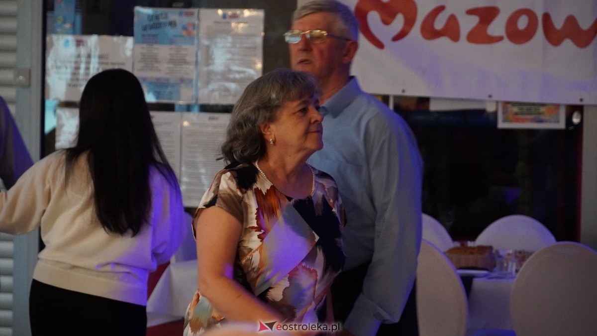 Potańcówka dla seniorów w Bistro Do Syta [16.04.2026] - zdjęcie #16 - eOstroleka.pl