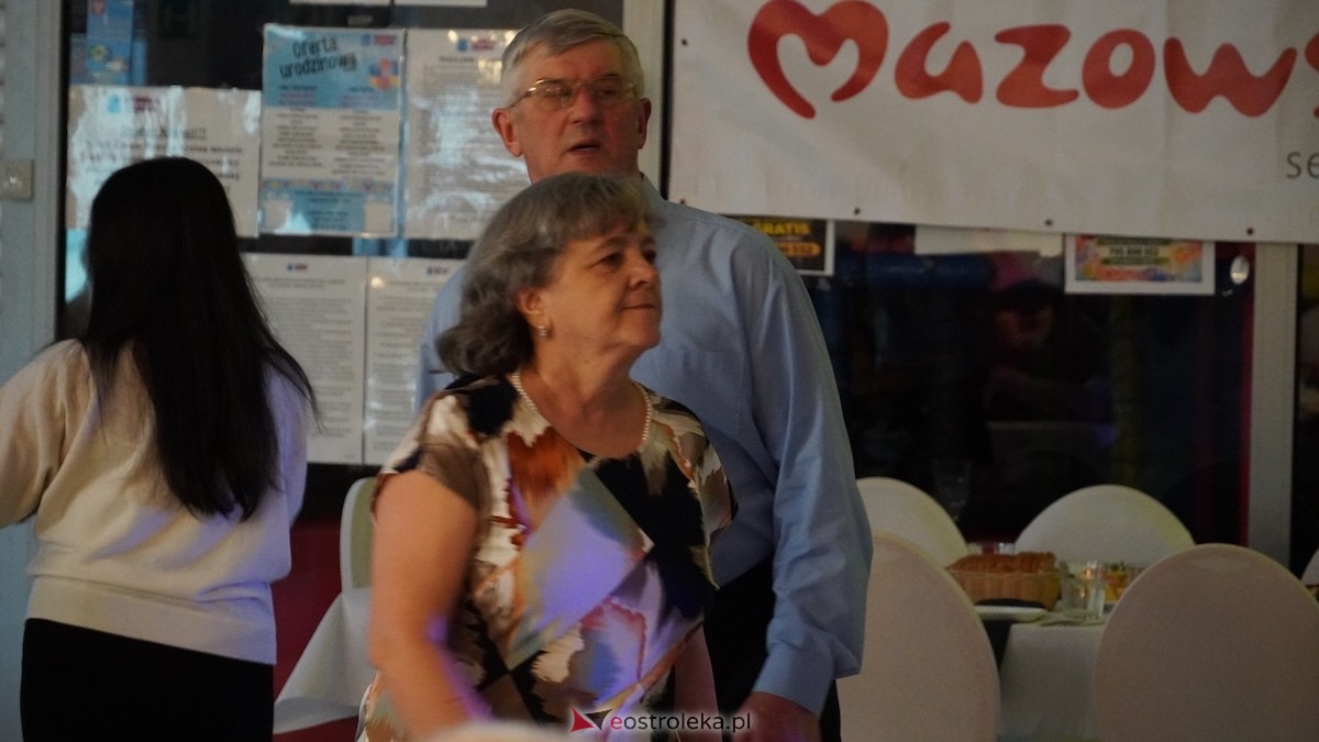 Potańcówka dla seniorów w Bistro Do Syta [16.04.2026] - zdjęcie #15 - eOstroleka.pl