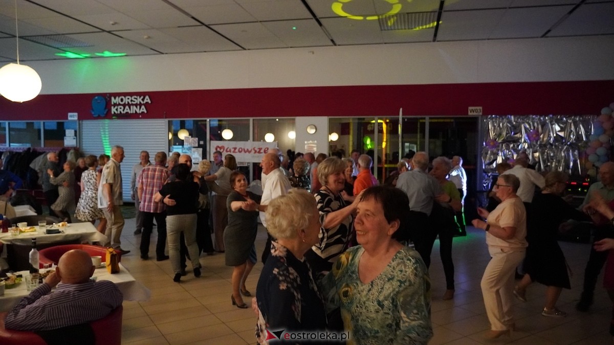 Potańcówka dla seniorów w Bistro Do Syta [16.04.2026] - zdjęcie #3 - eOstroleka.pl