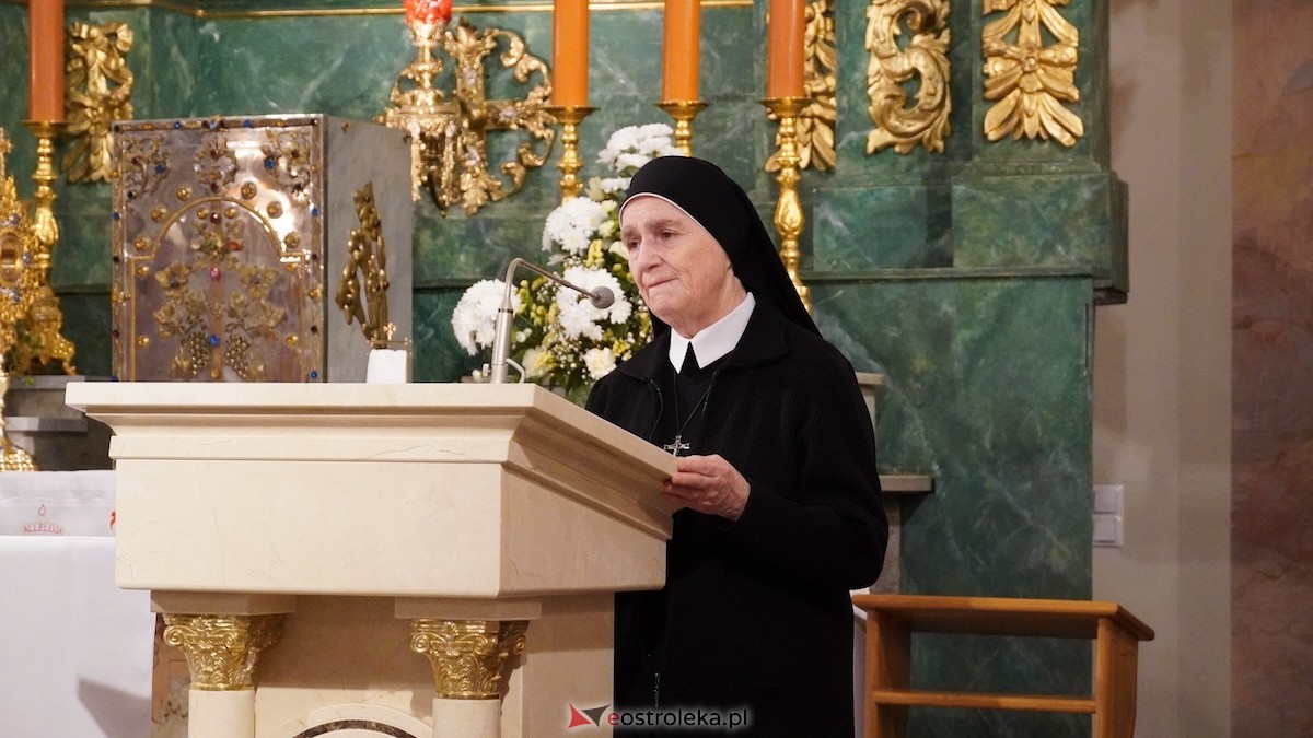 Wieczór skupienia w Farze. Mieszkańcy wysłuchali historii, która poruszyła całą Polskę [18.04.2026] - zdjęcie #20 - eOstroleka.pl