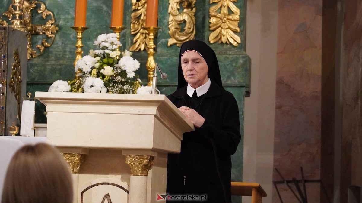 Wieczór skupienia w Farze. Mieszkańcy wysłuchali historii, która poruszyła całą Polskę [18.04.2026] - zdjęcie #11 - eOstroleka.pl