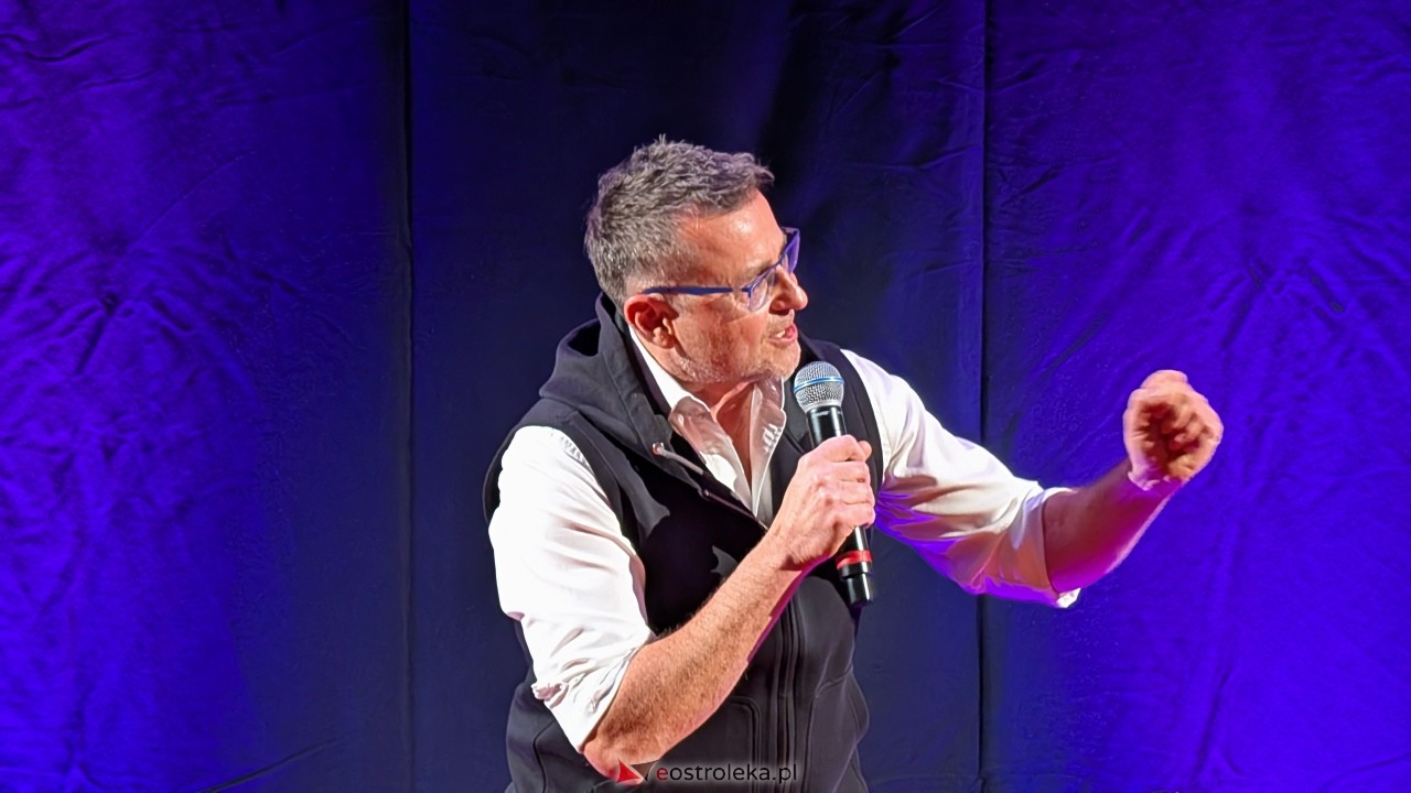 Stand up Michała Paszczyka w WSAP [19.04.2026] - zdjęcie #4 - eOstroleka.pl