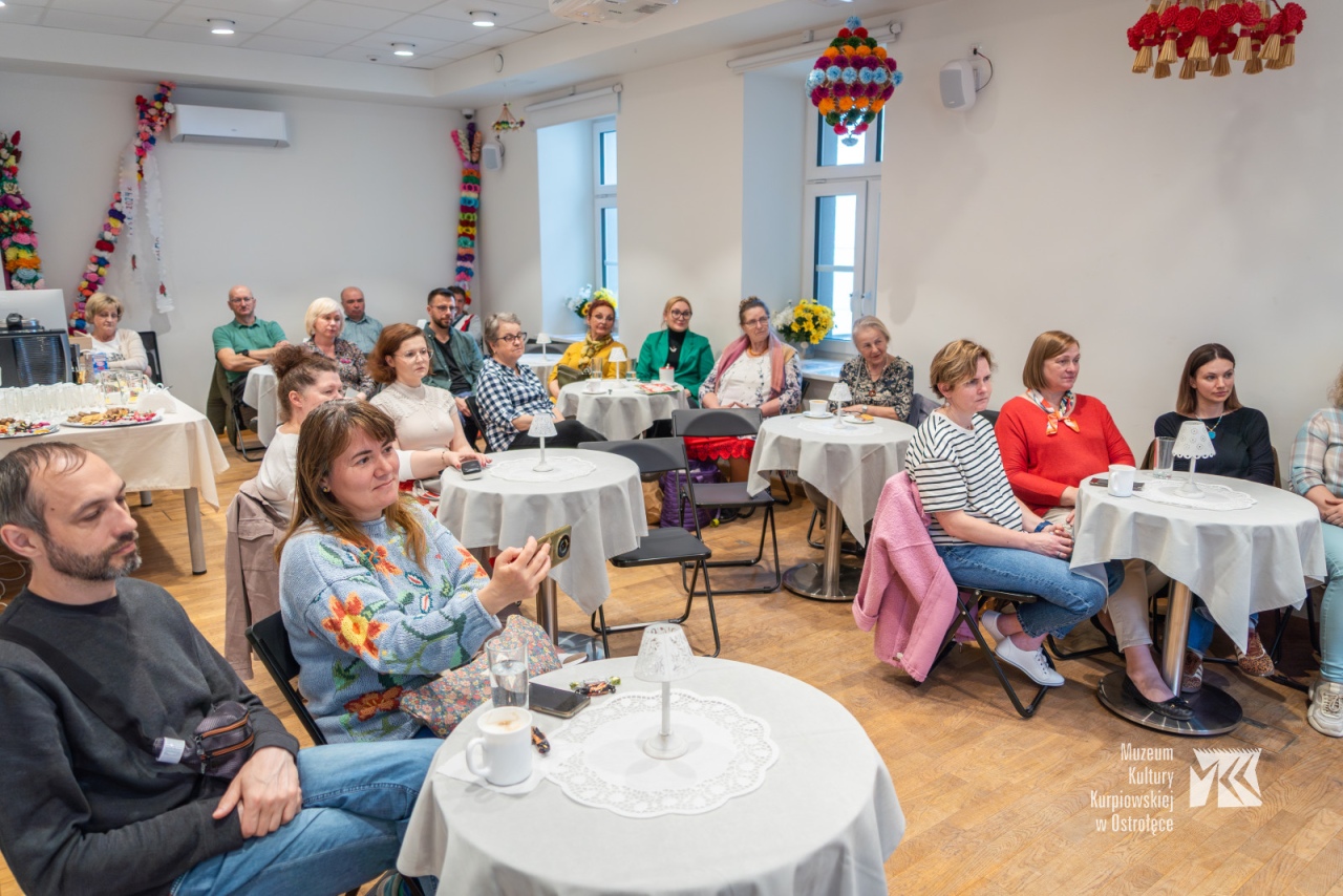 „W niedzielę po kościele - spotkanie z Beatą Pasińską [19.04.2026] - zdjęcie #15 - eOstroleka.pl