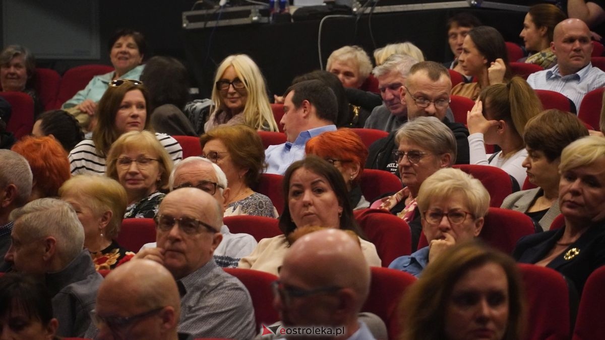 Patrycja Runo i Bardabusz Orchestra Show [20.04.2026] - zdjęcie #51 - eOstroleka.pl