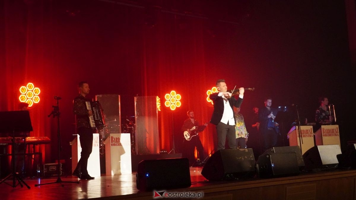 Patrycja Runo i Bardabusz Orchestra Show [20.04.2026] - zdjęcie #48 - eOstroleka.pl