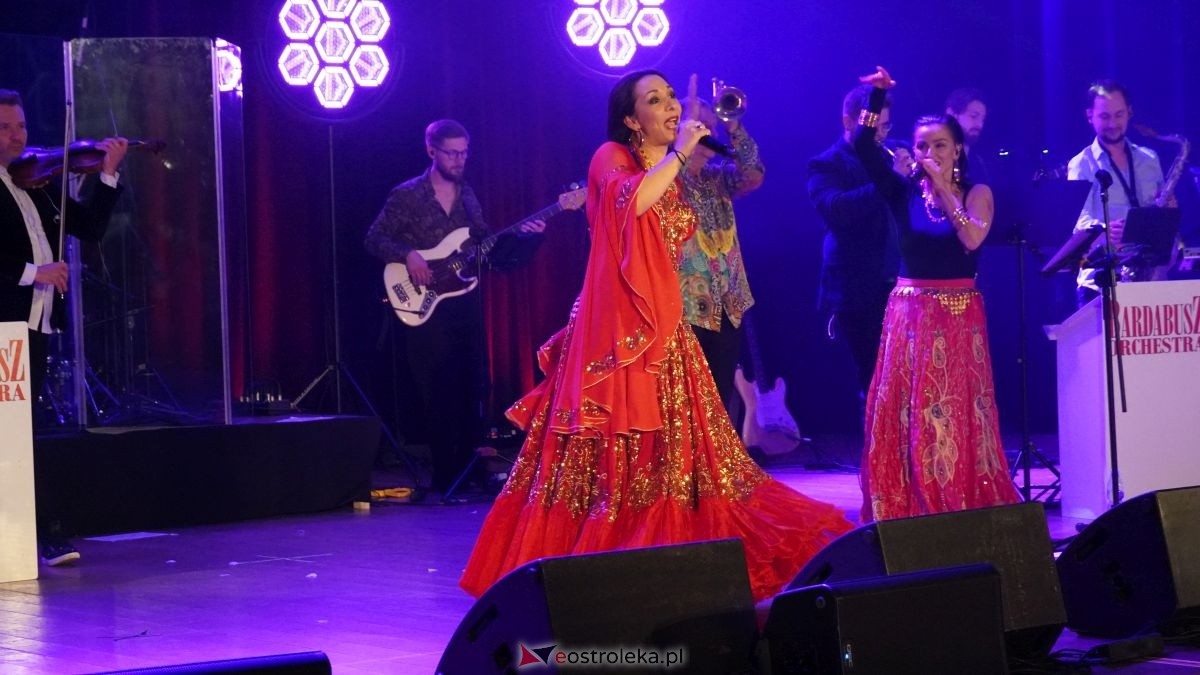 Patrycja Runo i Bardabusz Orchestra Show [20.04.2026] - zdjęcie #38 - eOstroleka.pl