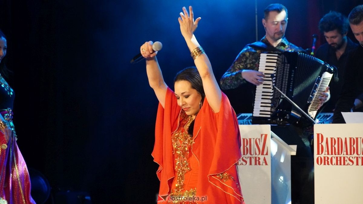 Patrycja Runo i Bardabusz Orchestra Show [20.04.2026] - zdjęcie #7 - eOstroleka.pl