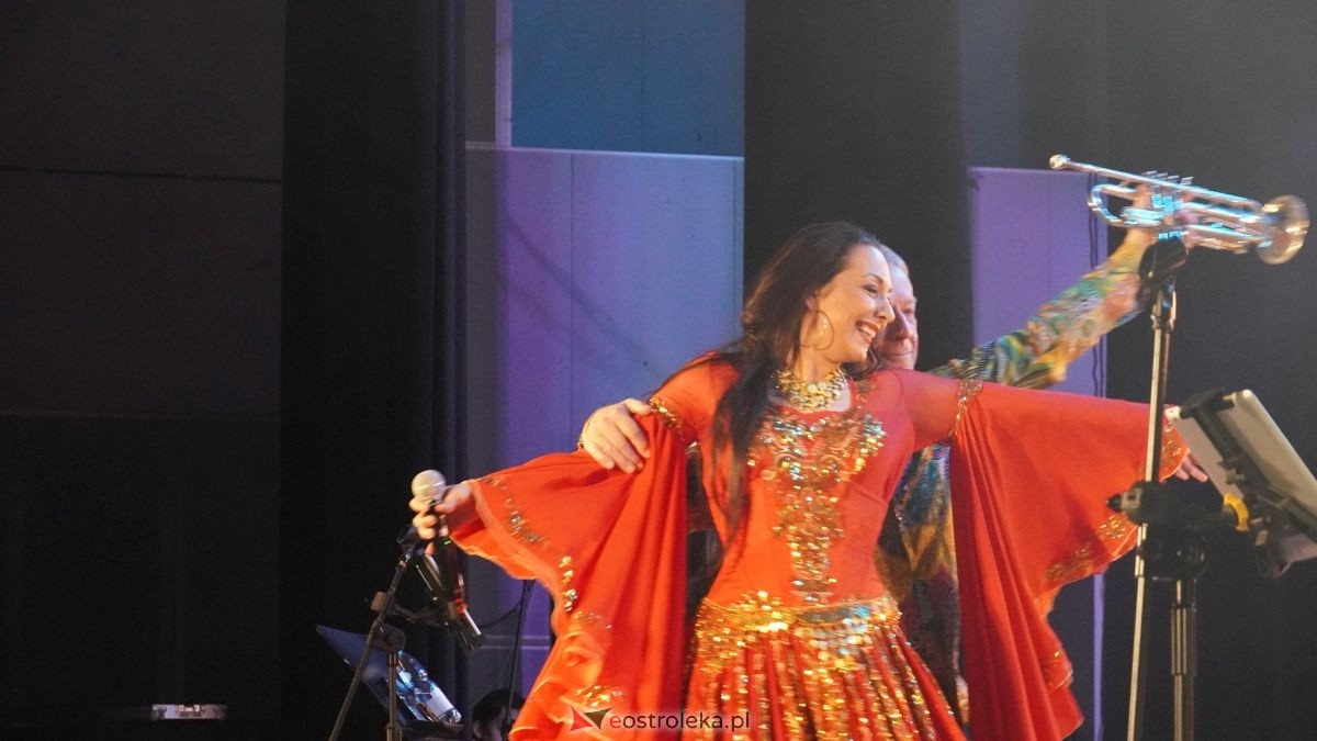 Patrycja Runo i Bardabusz Orchestra Show [20.04.2026] - zdjęcie #6 - eOstroleka.pl