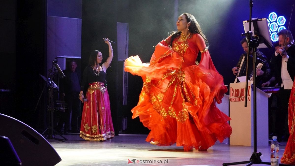 Patrycja Runo i Bardabusz Orchestra Show [20.04.2026] - zdjęcie #4 - eOstroleka.pl