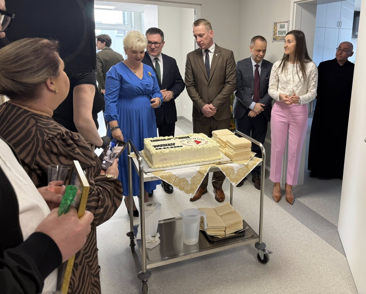 Otwarcie Zakładu Opiekuńczo-Leczniczego w Nurze [18.04.2026] - zdjęcie #6 - eOstroleka.pl