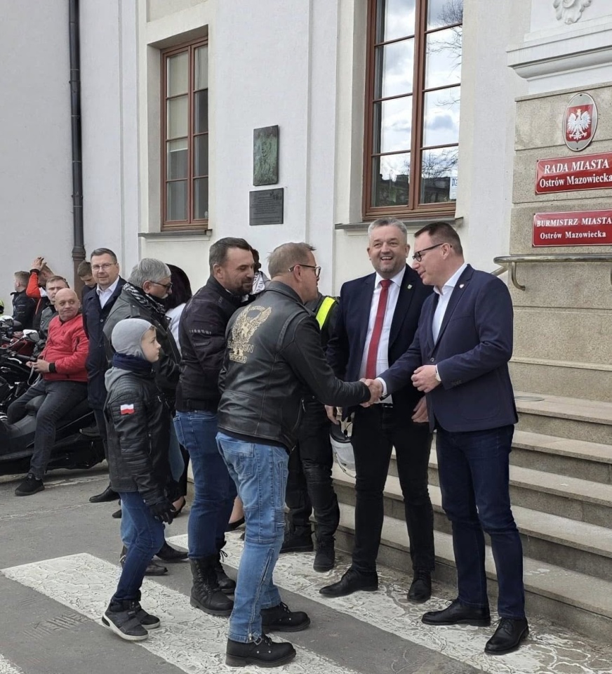 Otwarcie sezonu motocyklowego w Komorowie, kwiecień 2026 - zdjęcie #1 - eOstroleka.pl