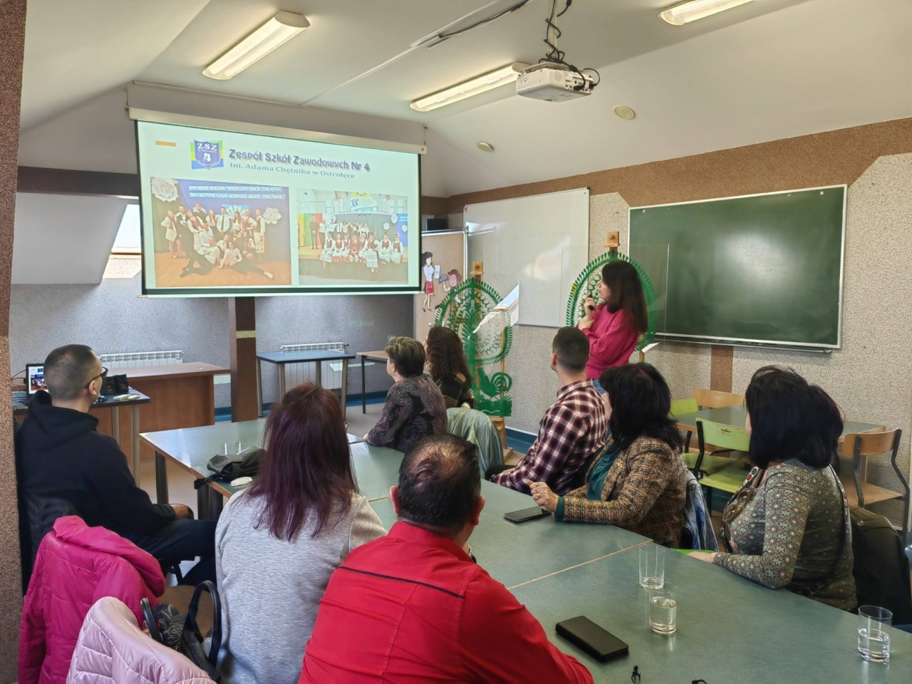 Nauczyciele z Bułgarii z wizytą w ZSZ nr 4 [20.04.2026] - zdjęcie #7 - eOstroleka.pl