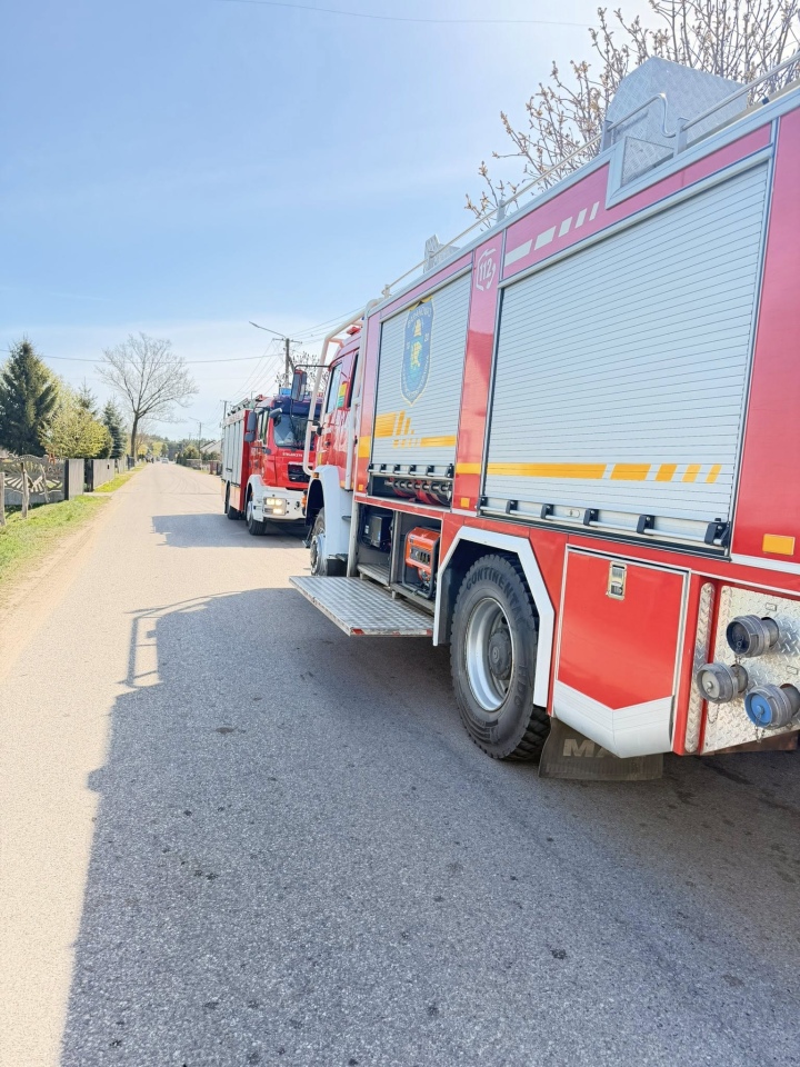 Pożar w Czarnotrzewiu [22.04.2026] - zdjęcie #1 - eOstroleka.pl