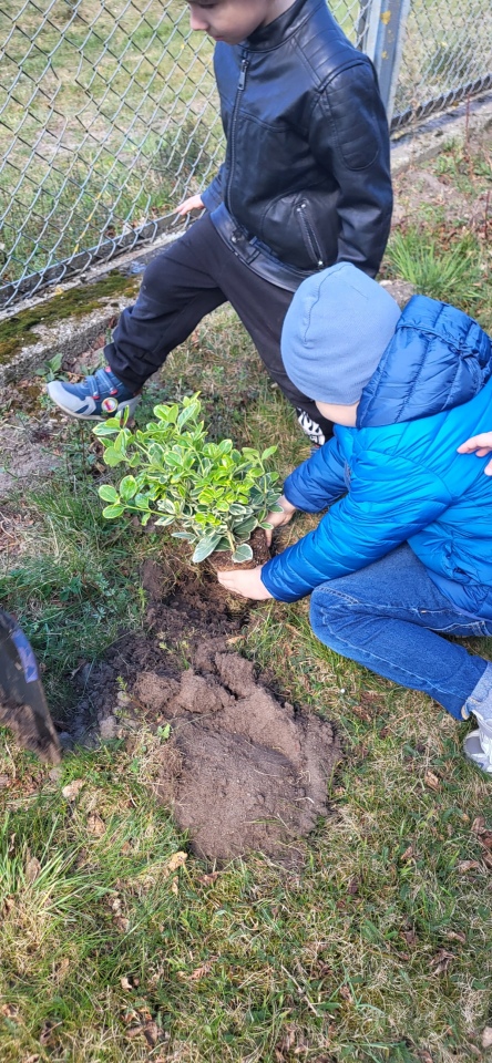 Dni Ziemi w Szkole Podstawowej im. Marii Konopnickiej w Rząśniku Włościańskim - zdjęcie #13 - eOstroleka.pl