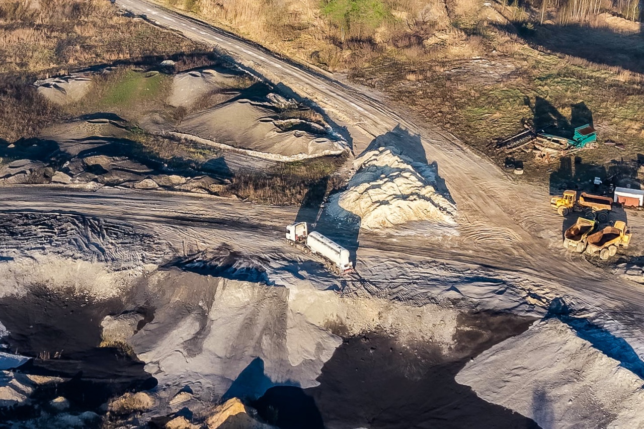 CBŚP rozbiło grupę zajmującą się nielegalnym obrotem odpadami [23.04.2026] - zdjęcie #1 - eOstroleka.pl