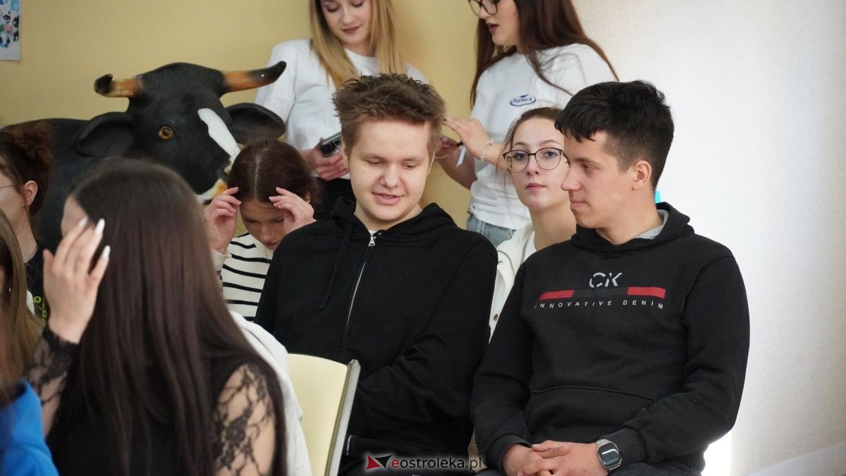 Dzień Mleka w ZSZ nr 4 w Ostrołęce [23.04.2026] - zdjęcie #40 - eOstroleka.pl