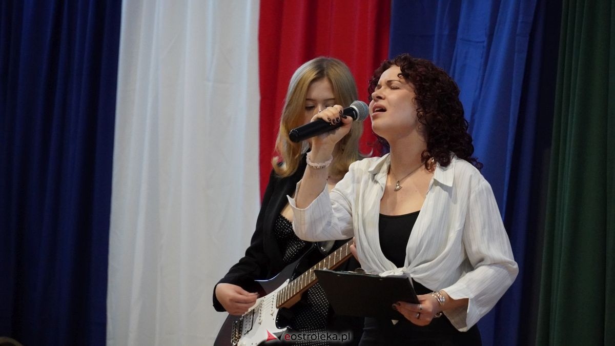 Maturzyści I LO im. Gen. Józefa Bema odebrali świadectwa dojrzałości [24.04.2026] - zdjęcie #40 - eOstroleka.pl