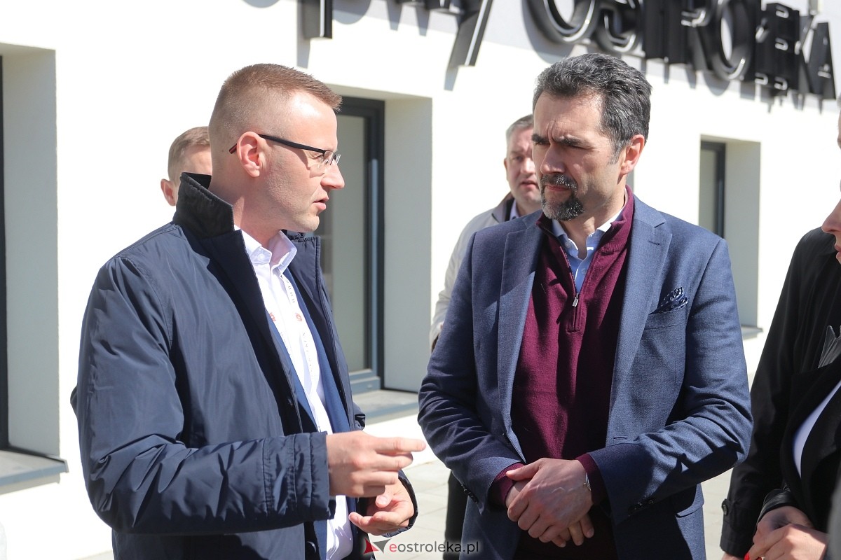 Kolej w Ostrołęce - wizyta wiceministra infrastruktury Piotra Malepszaka [24.04.2026] - zdjęcie #26 - eOstroleka.pl