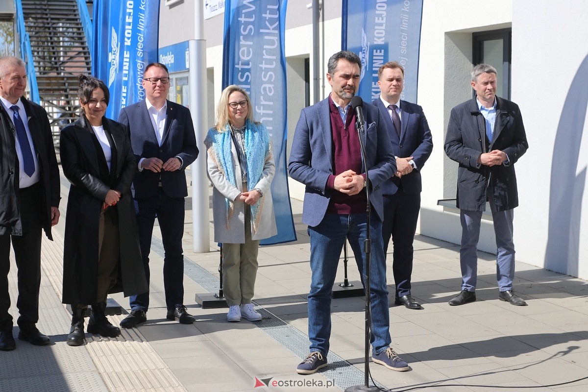 Kolej w Ostrołęce - wizyta wiceministra infrastruktury Piotra Malepszaka [24.04.2026] - zdjęcie #18 - eOstroleka.pl