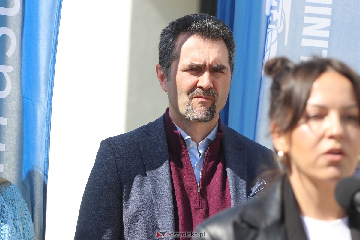 Kolej w Ostrołęce - wizyta wiceministra infrastruktury Piotra Malepszaka [24.04.2026] - zdjęcie #9 - eOstroleka.pl