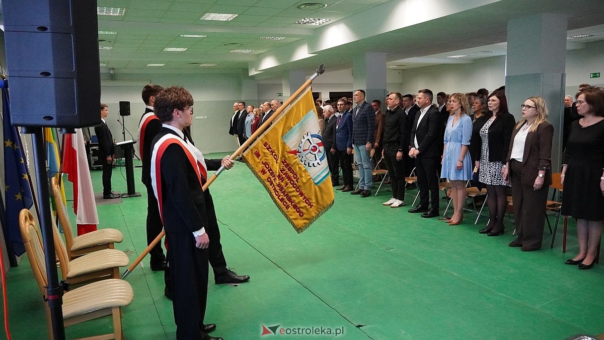 Rozdanie świadectw maturalnych w ZSZ nr 1 [24.04.2026] - zdjęcie #70 - eOstroleka.pl