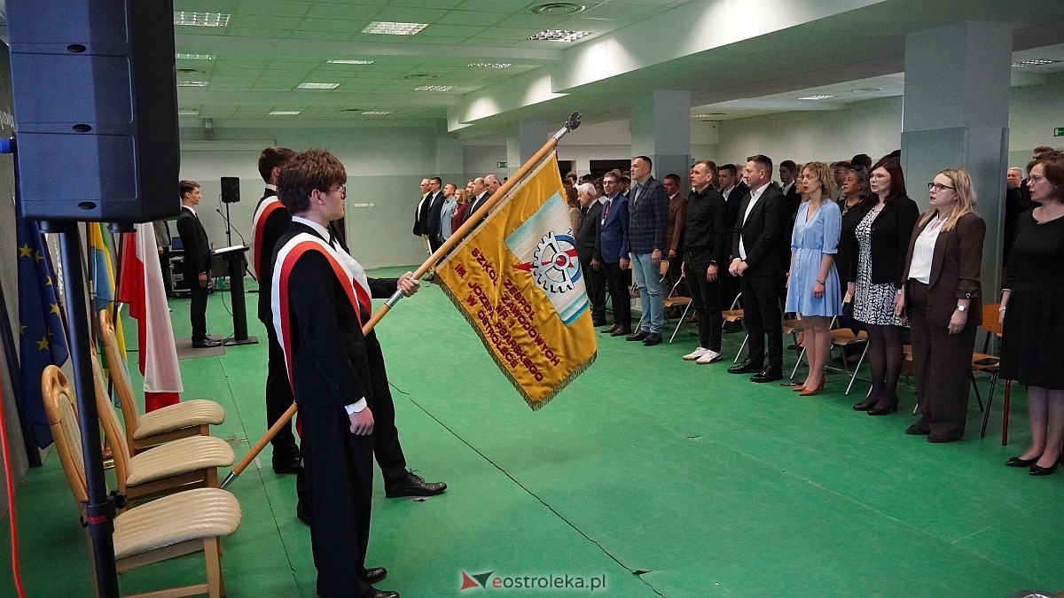 Rozdanie świadectw maturalnych w ZSZ nr 1 [24.04.2026] - zdjęcie #69 - eOstroleka.pl