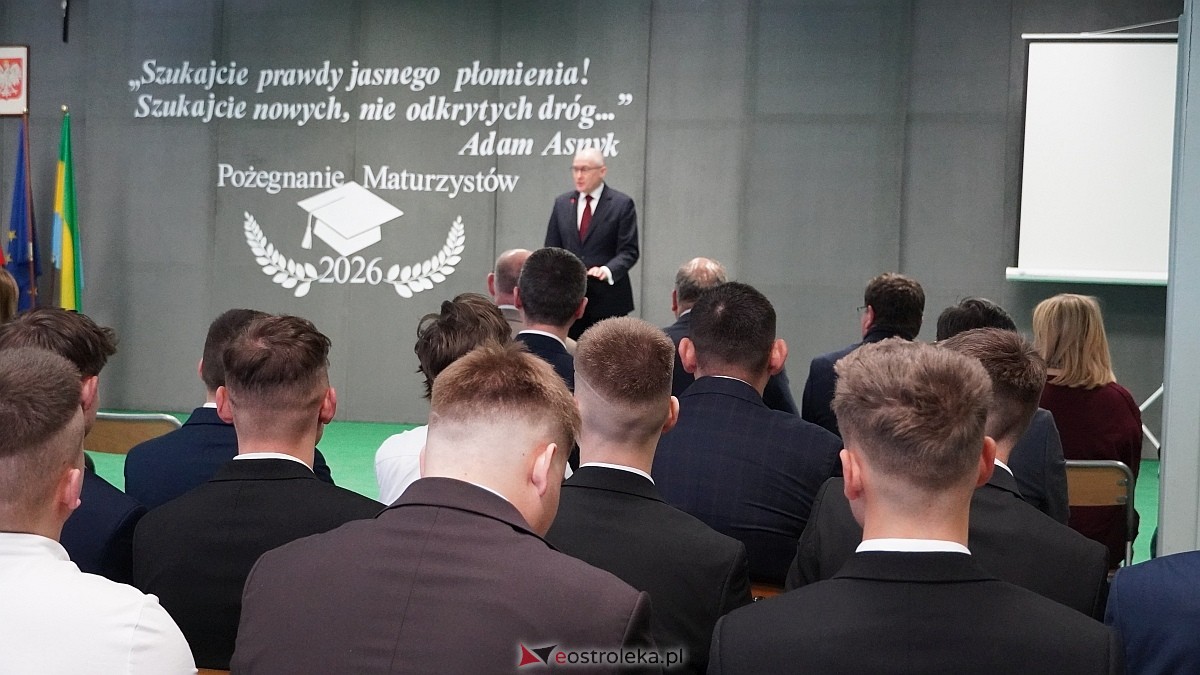 Rozdanie świadectw maturalnych w ZSZ nr 1 [24.04.2026] - zdjęcie #44 - eOstroleka.pl