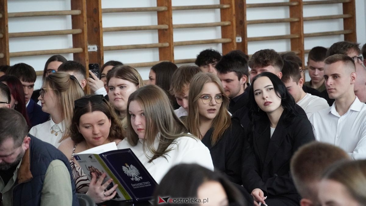 Zakończenie roku maturzystów z ZSZ nr 2 w Ostrołęce [24.04.2026] - zdjęcie #88 - eOstroleka.pl