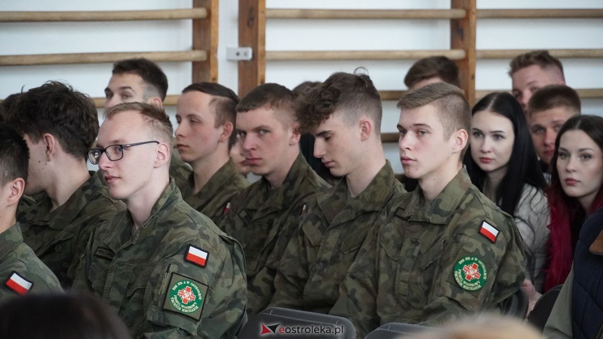 Zakończenie roku maturzystów z ZSZ nr 2 w Ostrołęce [24.04.2026] - zdjęcie #82 - eOstroleka.pl