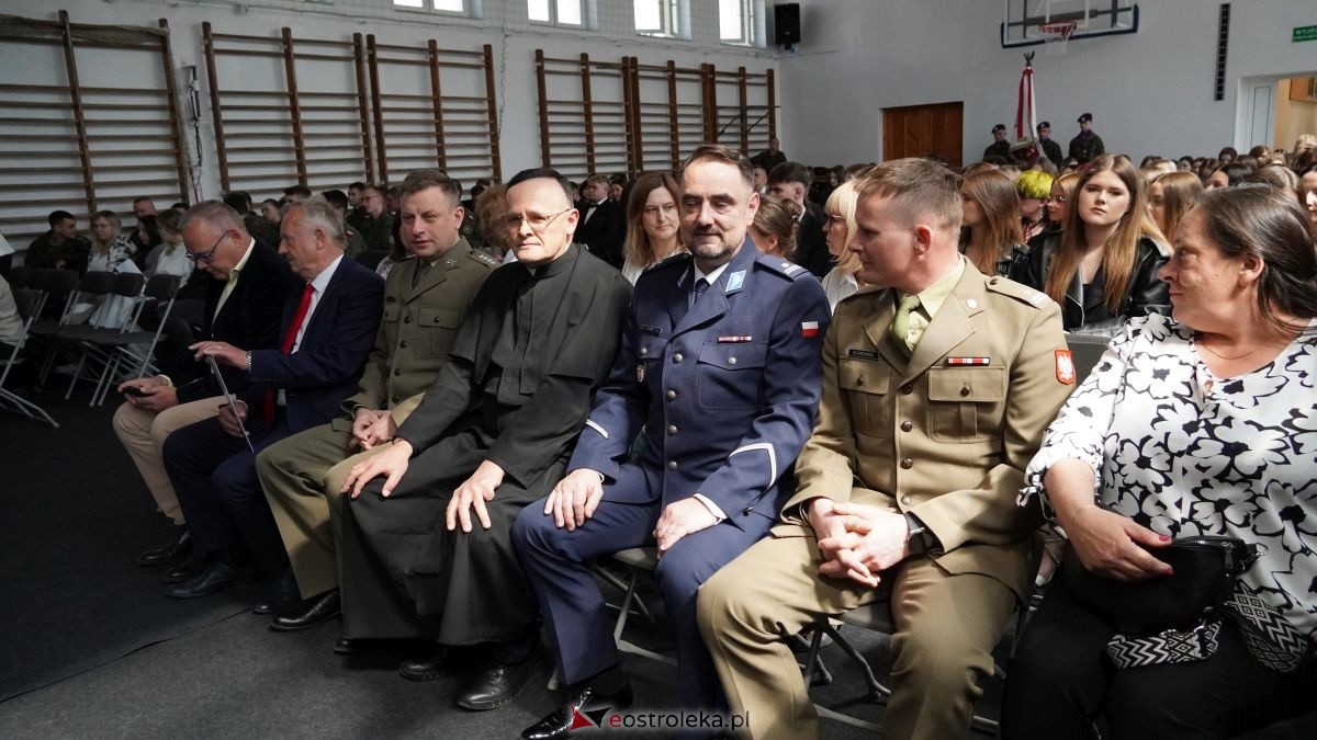 Zakończenie roku maturzystów z ZSZ nr 2 w Ostrołęce [24.04.2026] - zdjęcie #70 - eOstroleka.pl