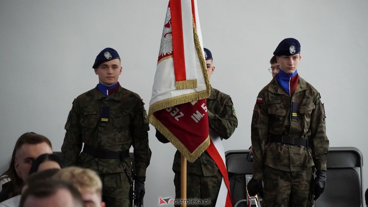 Zakończenie roku maturzystów z ZSZ nr 2 w Ostrołęce [24.04.2026] - zdjęcie #64 - eOstroleka.pl