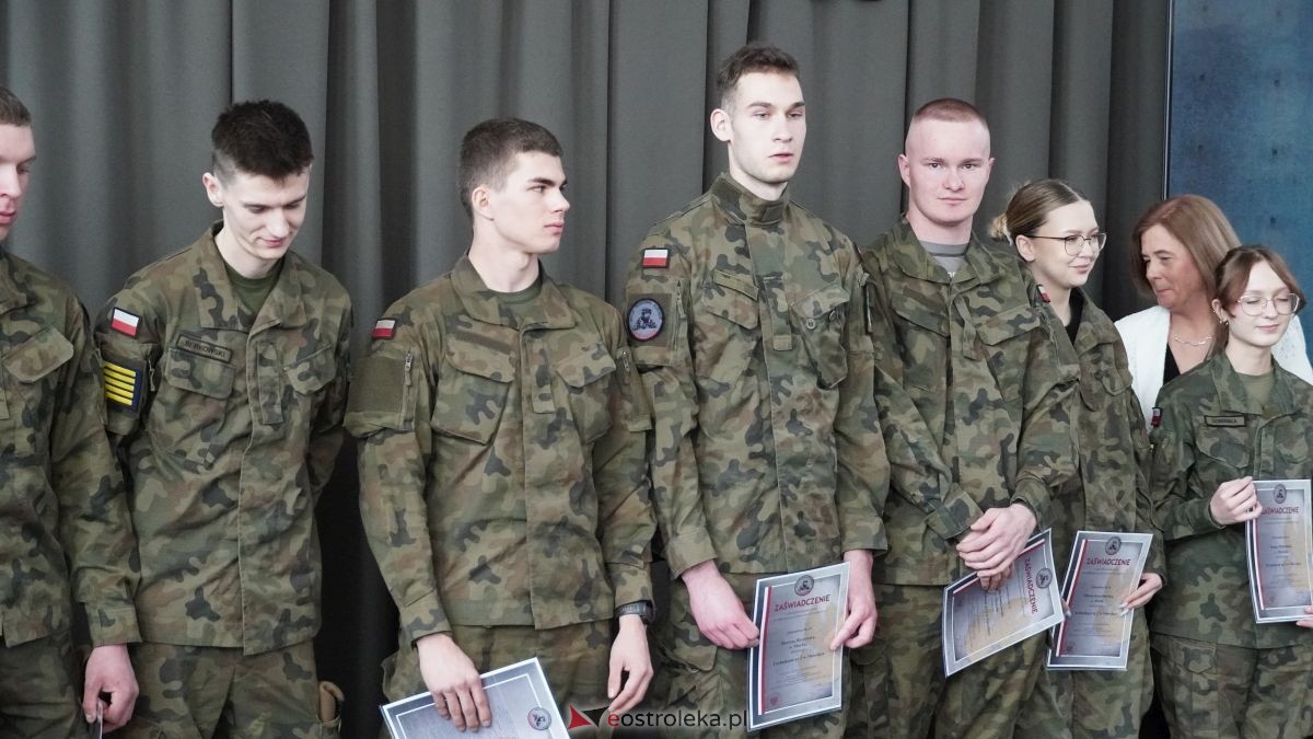 Zakończenie roku maturzystów z ZSZ nr 2 w Ostrołęce [24.04.2026] - zdjęcie #44 - eOstroleka.pl