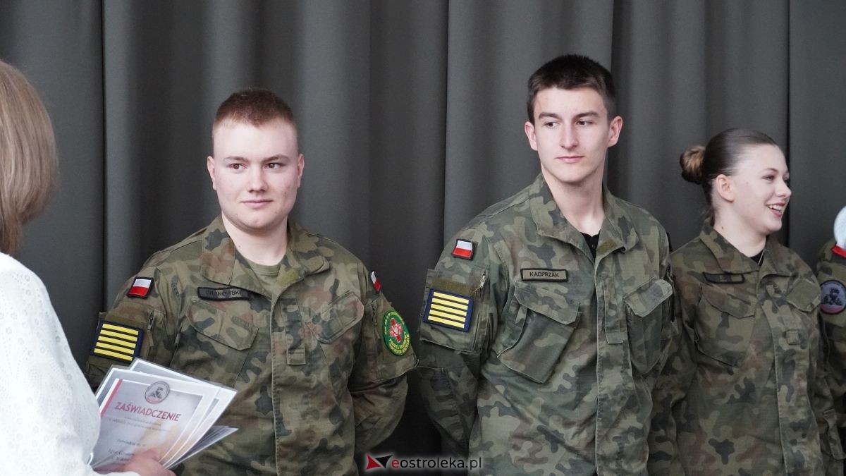 Zakończenie roku maturzystów z ZSZ nr 2 w Ostrołęce [24.04.2026] - zdjęcie #43 - eOstroleka.pl