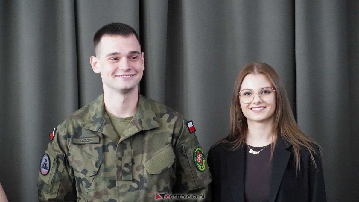 Zakończenie roku maturzystów z ZSZ nr 2 w Ostrołęce [24.04.2026] - zdjęcie #13 - eOstroleka.pl