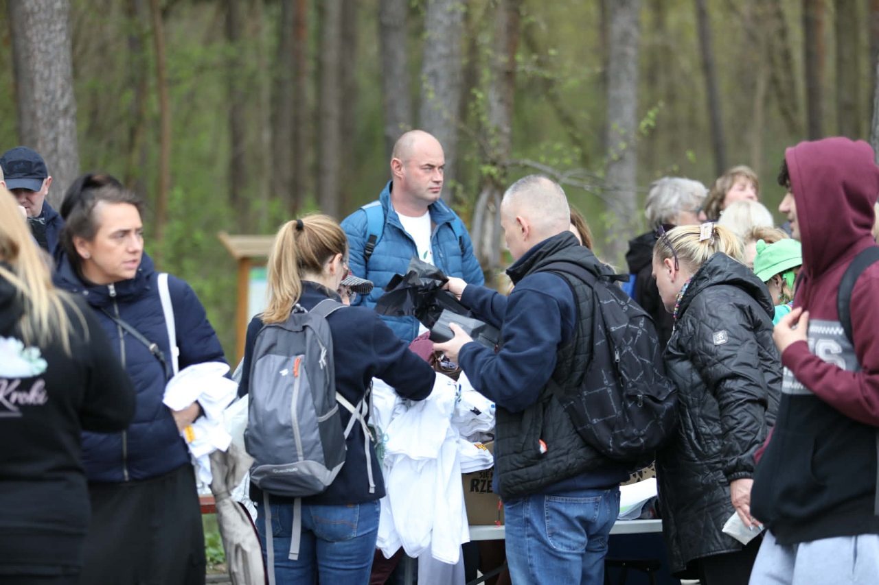 Akcja Czysta Rzeka w Ostrołęce [25.04.2026] - zdjęcie #1 - eOstroleka.pl