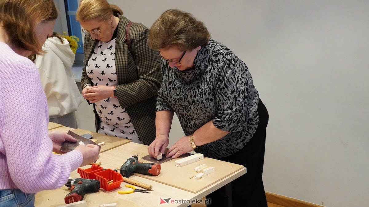 Drewniane pieski i rzemiosło, czyli niedziela w Muzeum Kultury Kurpiowskiej [26.04.2026] - zdjęcie #30 - eOstroleka.pl