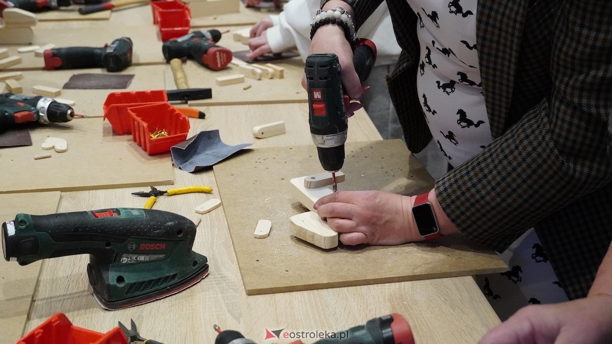 Drewniane pieski i rzemiosło, czyli niedziela w Muzeum Kultury Kurpiowskiej [26.04.2026] - zdjęcie #7 - eOstroleka.pl