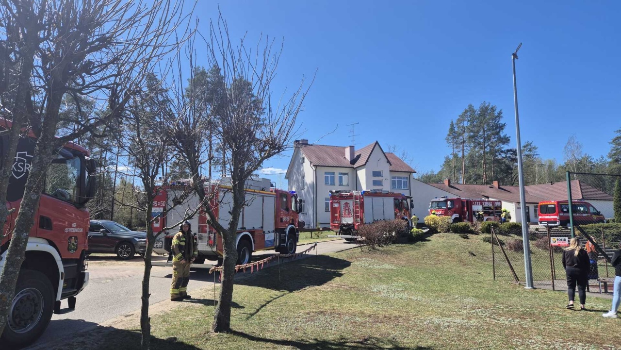 Wielka akcja strażaków w szkołach i pod kościołami. Co się działo w gminie Lelis? [21.04.2026] - zdjęcie #31 - eOstroleka.pl