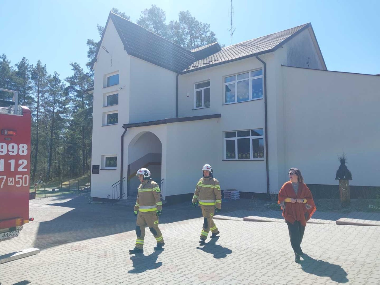 Wielka akcja strażaków w szkołach i pod kościołami. Co się działo w gminie Lelis? [21.04.2026] - zdjęcie #30 - eOstroleka.pl