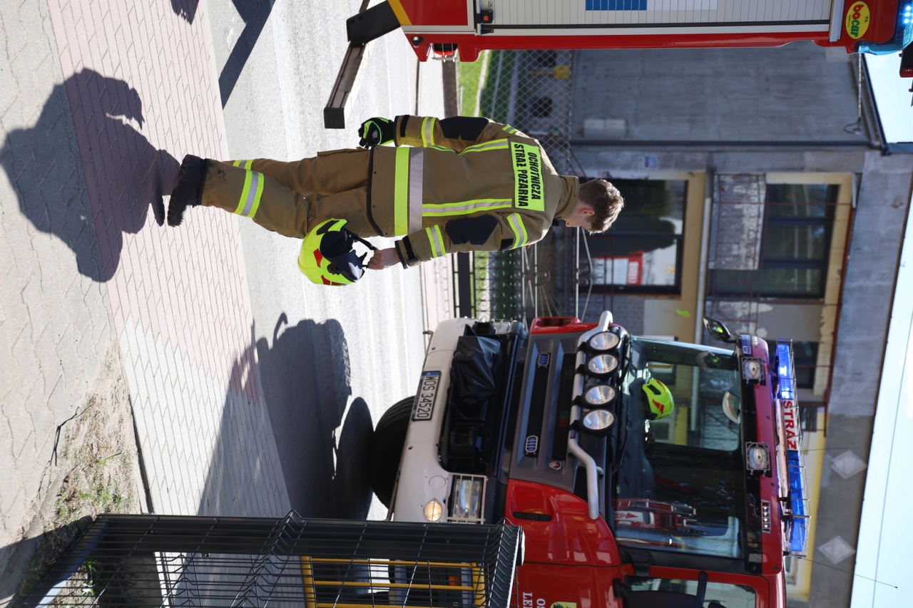 Wielka akcja strażaków w szkołach i pod kościołami. Co się działo w gminie Lelis? [21.04.2026] - zdjęcie #15 - eOstroleka.pl