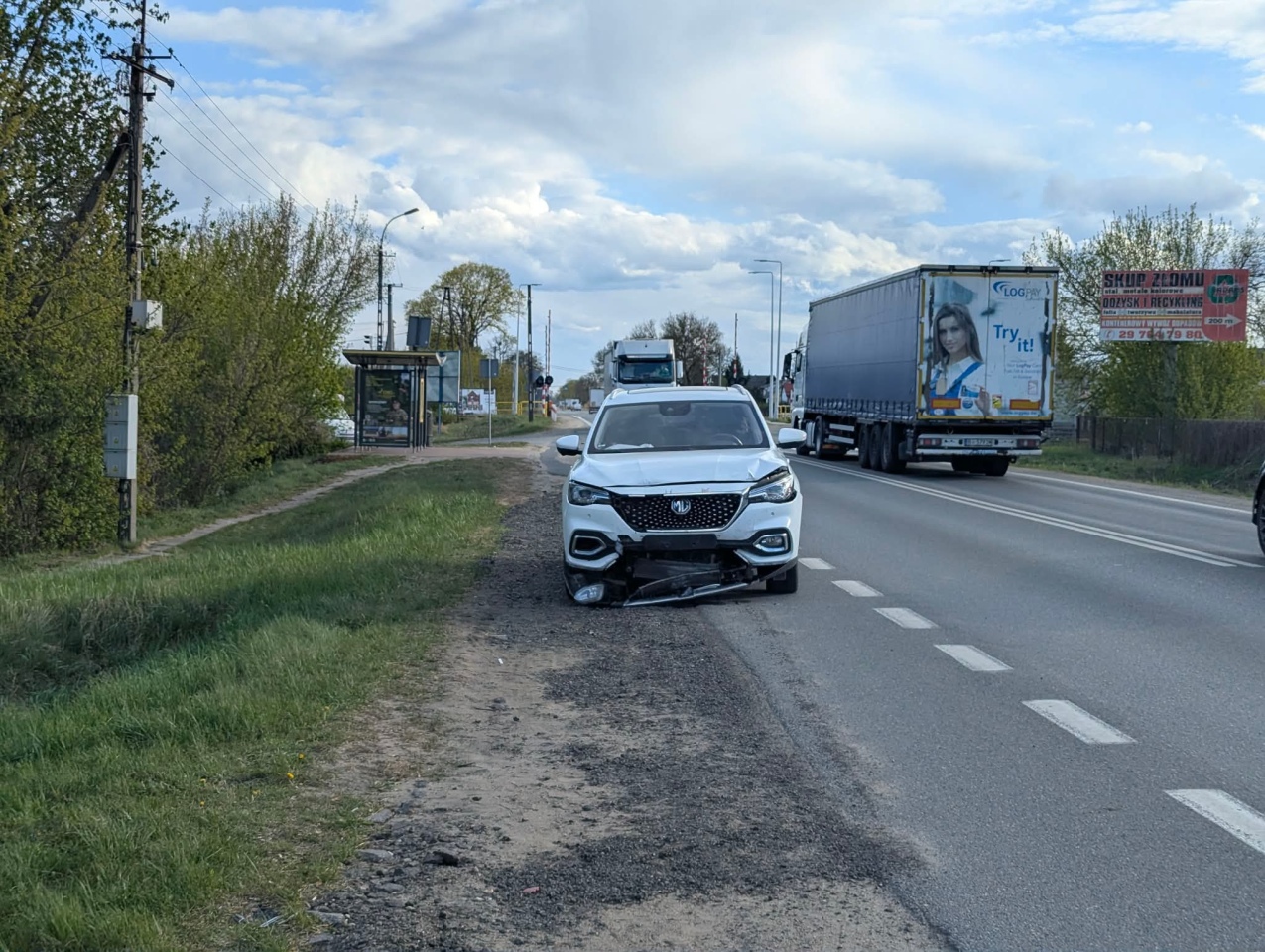 Wypadek na Warszawskiej [28.04.2026] - zdjęcie #2 - eOstroleka.pl