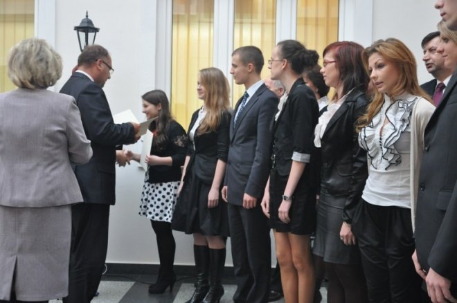 Stypendia Prezesa Rady Ministrów: Najzdolniejsi uczniowie nagrodzeni [29.XI.2011] - zdjęcie #15 - eOstroleka.pl