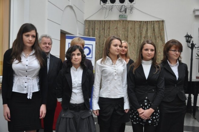 Stypendia Prezesa Rady Ministrów: Najzdolniejsi uczniowie nagrodzeni [29.XI.2011] - zdjęcie #28 - eOstroleka.pl