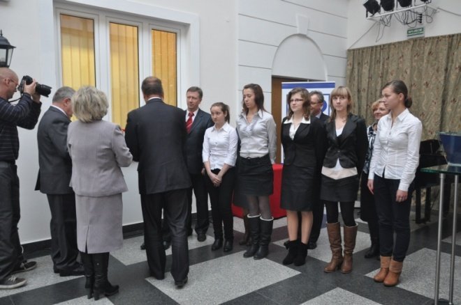 Stypendia Prezesa Rady Ministrów: Najzdolniejsi uczniowie nagrodzeni [29.XI.2011] - zdjęcie #32 - eOstroleka.pl