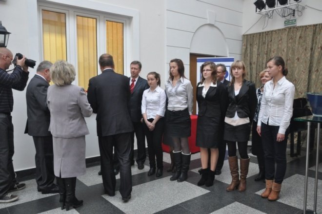 Stypendia Prezesa Rady Ministrów: Najzdolniejsi uczniowie nagrodzeni [29.XI.2011] - zdjęcie #5 - eOstroleka.pl