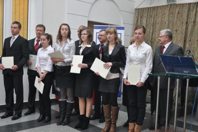 Stypendia Prezesa Rady Ministrów: Najzdolniejsi uczniowie nagrodzeni [29.XI.2011] - zdjęcie #34 - eOstroleka.pl