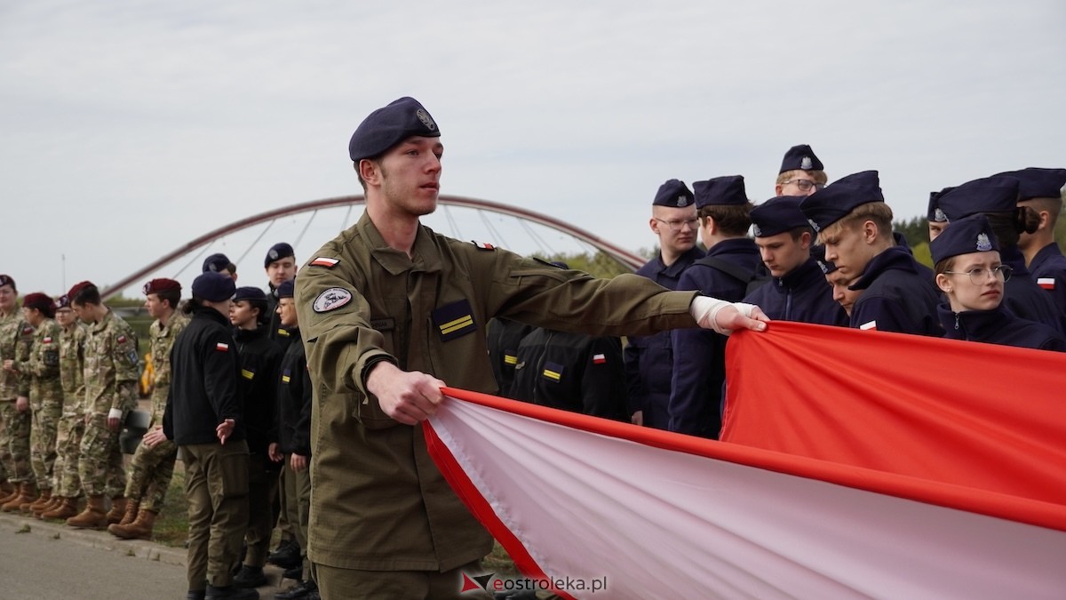 Happening Nasza Flaga nad Narwią w Ostrołęce [30.04.2026] - zdjęcie #25 - eOstroleka.pl