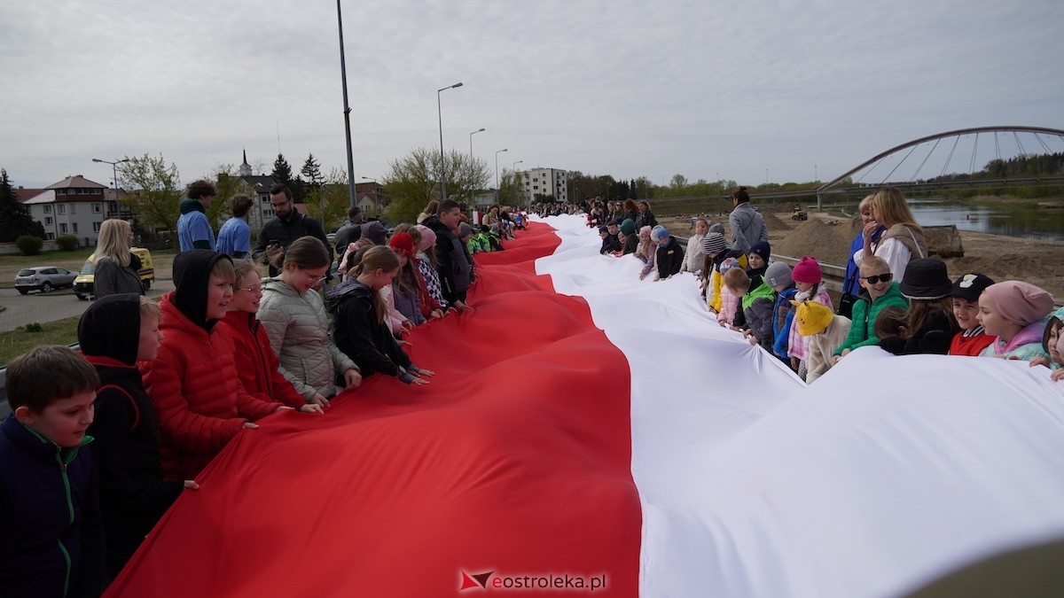 Happening Nasza Flaga nad Narwią w Ostrołęce [30.04.2026] - zdjęcie #3 - eOstroleka.pl