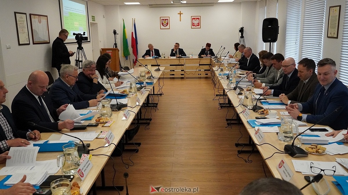 Sesja rady Miasta w Ostrołęce [30.04.2026] - zdjęcie #42 - eOstroleka.pl